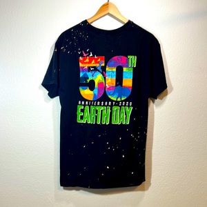 50 year anniversary of earth day tee!! 🌎 🌱